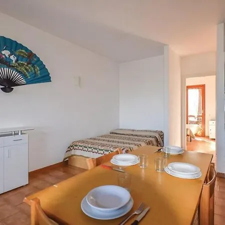 Con Piscina A Due Passi Dalla Bellissima Spiaggia *