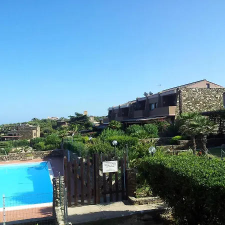 Con Piscina A Due Passi Dalla Bellissima Spiaggia